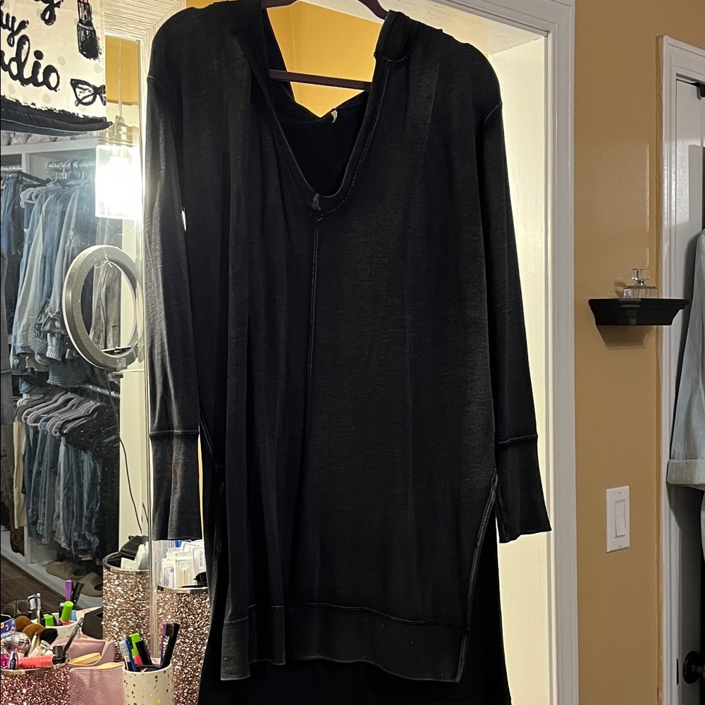 Free People EUCBlack Hoodie Sweatshirt very oversized.